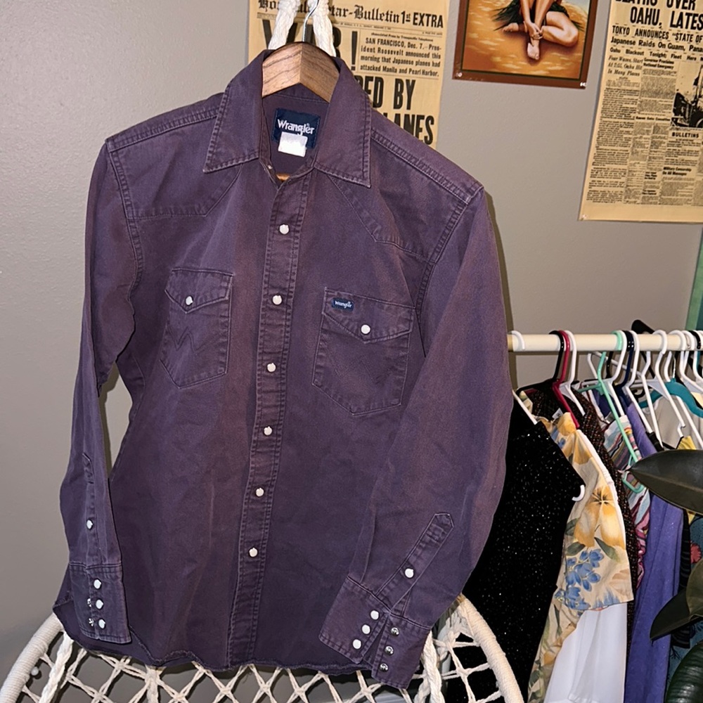 Medium Wrangler Pearl Snap Shirt